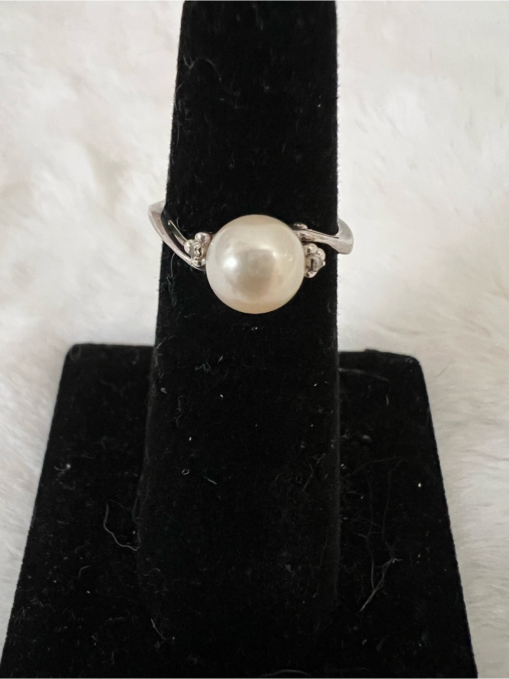 Classic Kay Jewelers Pearl Bypass Ring With Accent Diamonds